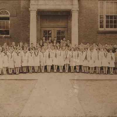 A photo of Brunswick Grammar School Class of 1928.