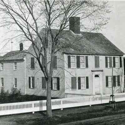 A photo of the Stanwood House. c.1790.