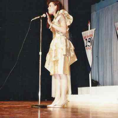 Autumn Ison , contestant # 5