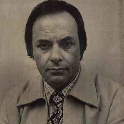A photo view of Victor Lemieux.