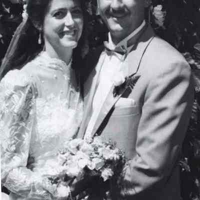 A photo view of Chuck & Lori Paulett.