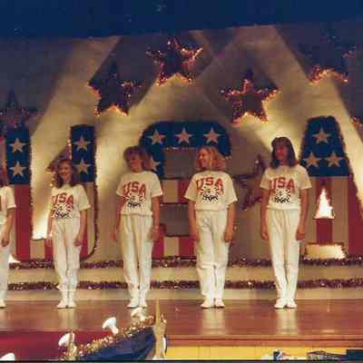 Corrie Pottle, Tiffany Barker, Robin Moody, Darby Labbe and Cindy Pomerleau.