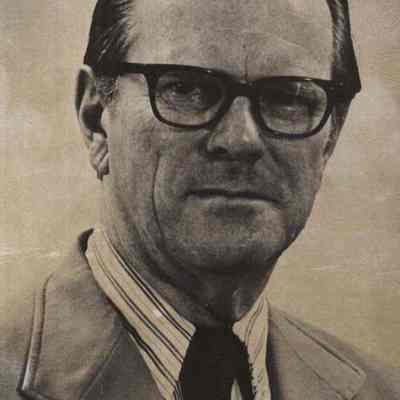 A photo view of Robert B. Hill. 9/15/1975.