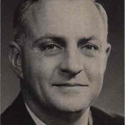 A photo view of Joseph Jefferson.