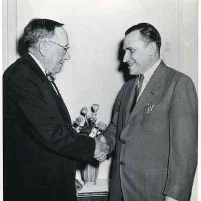 Dr. Earle Richardson