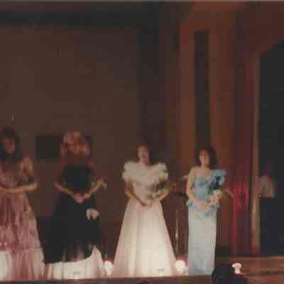 Lisa Kelly, Margie Hymer, Angie Coady, Heather Wilkes doing quarter turns.