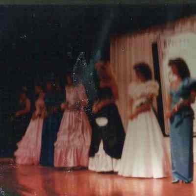 Melody Johnson, Autumn Ison, Lisa Kelly, Margie Hymer after the quarter turns.