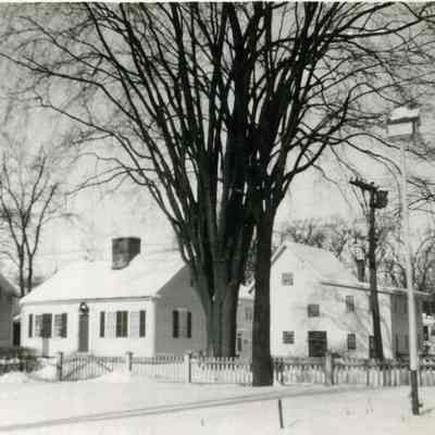 House at 8 Everett Street