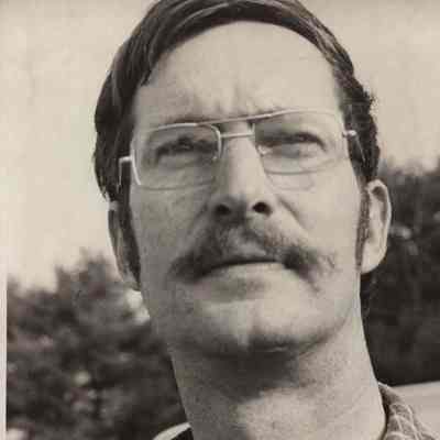 A photo view of Robert Weibel.