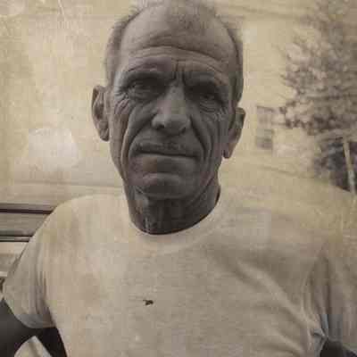 A photo view of Alton L. King Sr.