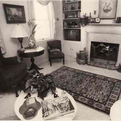 A photo view of the Ring House new livingroom. 2/17/1992.