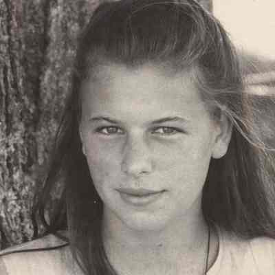 A photo view of Robin Schuldenfrei. 5/31/1991.