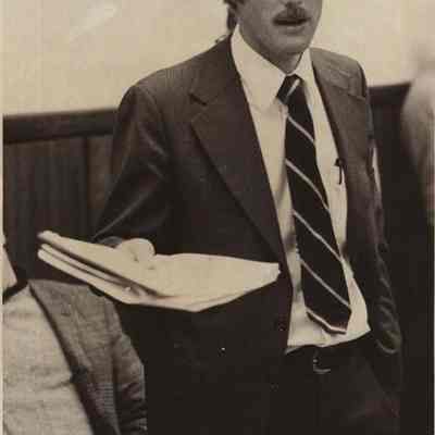A photo view of Angus King.