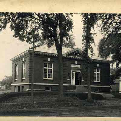 Capt. John Curtis Memorial Library