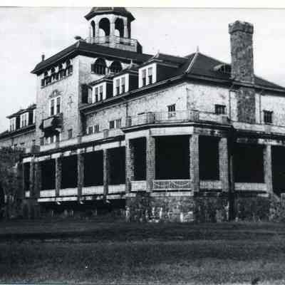 Merrymeeting Park building