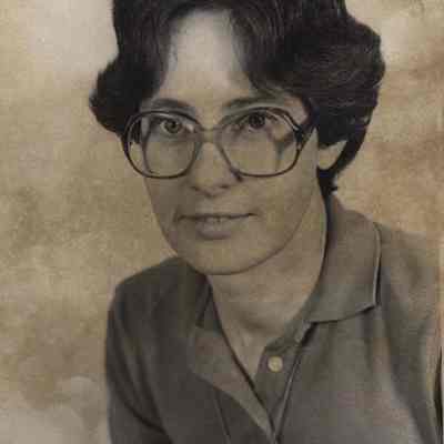 A photo view of Linda Campbell Marshall. 8/16/1985.