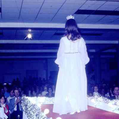 Unknown Teen Queen Contestant