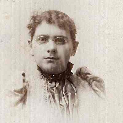 Unknown Woman