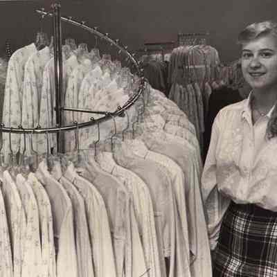 A photo view of Holly Oakes. 1/15/1992.