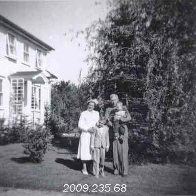 A photo of the Gordon family.