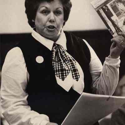 A photo view of Mary Pitcher.