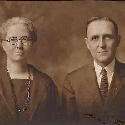 Effie Hunt Bowker and Fred Bowker
