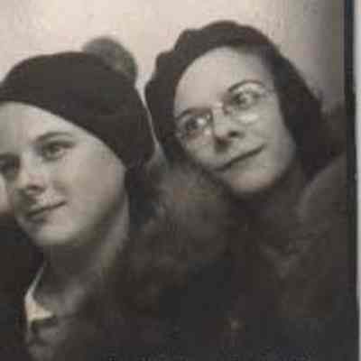 A photo of Evelyn & Leona St. Pierre.