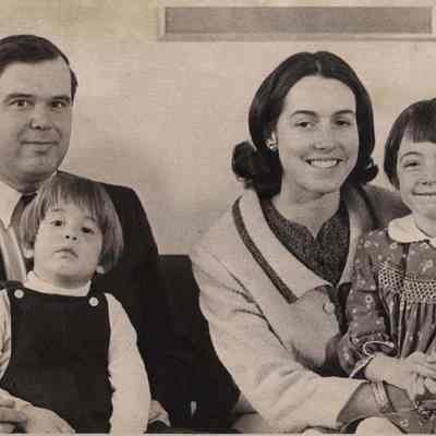 A photo view of the Roger Howell family.