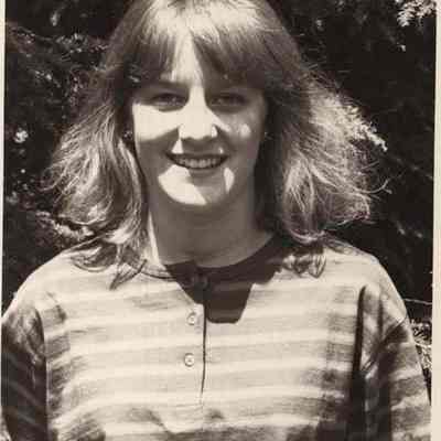 A photo view of Heather Kerner.
