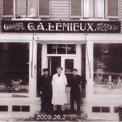 A photo of Lemieux Market.