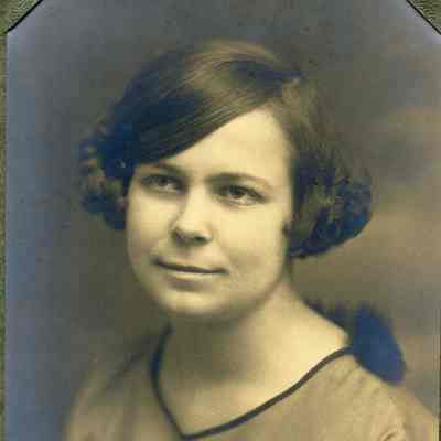 Anna Messier