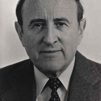 A photo view of Bernard Lown M.D. 5/2/1988.