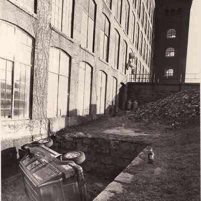 A photo view of an accident at Fort Andross.