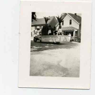 A Float in the Brunswick Bicentennial Parade