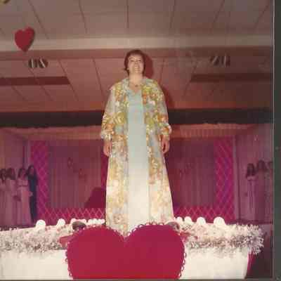 Contestant #7 Cynthia Mabb of 8 Cushing Street Brunswick.
