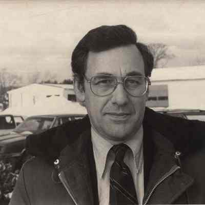 Gordon L. Weil.