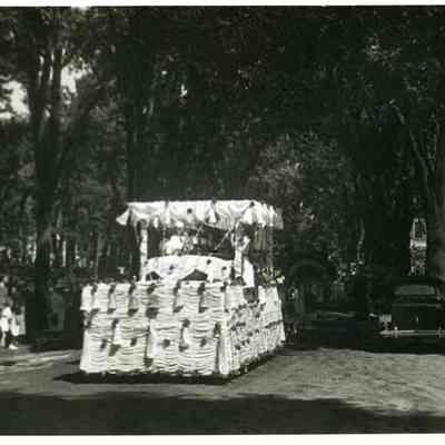 A Float at the Brunswick Bicentennial Parade
