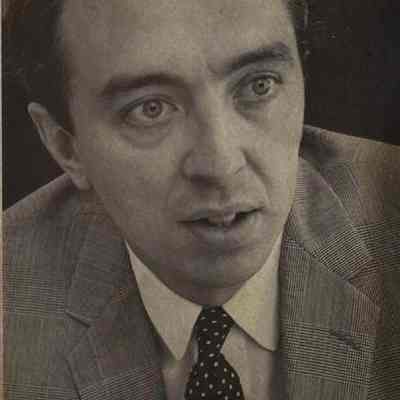 A photo view of Robert H. McLaughlin.