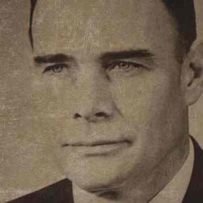 A photo view of Prof. A. Leroy Greason.