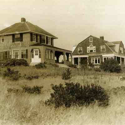 Two Cottages in the Auburn Colony