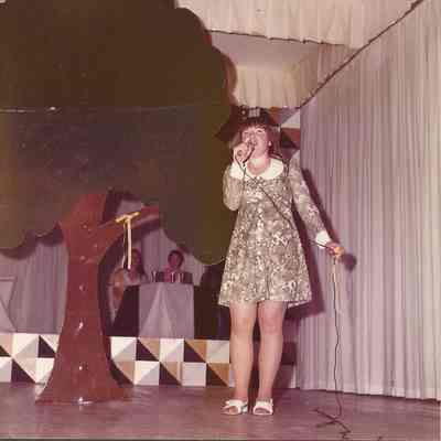 Contestant #8 Patricia Collins singing