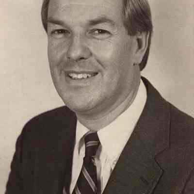 A photo view of Robert H. Miller. 10/30/1985.