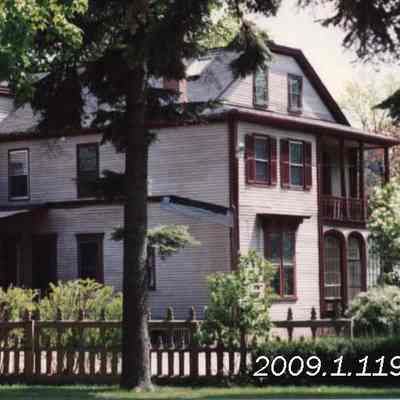 A photo of JL Chamberlain Museum.