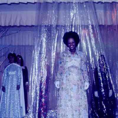 Unknown Teen Queen Contestants