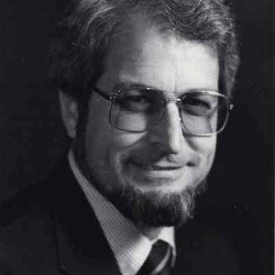 A photo view of James R. Thompson.