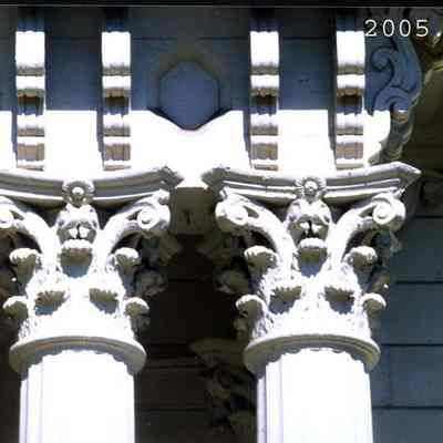 Details of the columns at 85 Federal Street