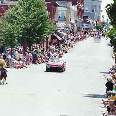 Miss Brunswick, Lisa Kelly, coming in the red car.