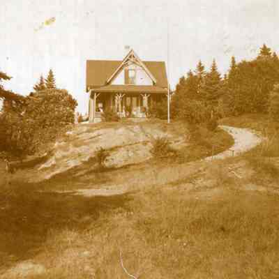 80 Central Avenue, Mere Point