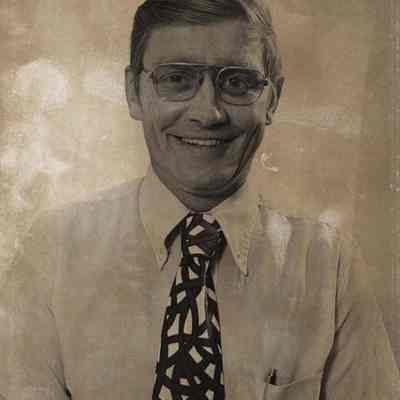 A photo view of Jerry Herrick.