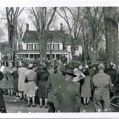 Large Group Gathers for Speech